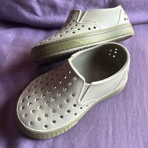 Toddler water shoes